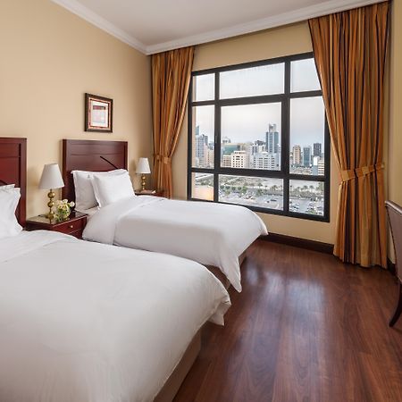 מנאמה Mercure Grand Hotel Seef - All Suites מראה חיצוני תמונה