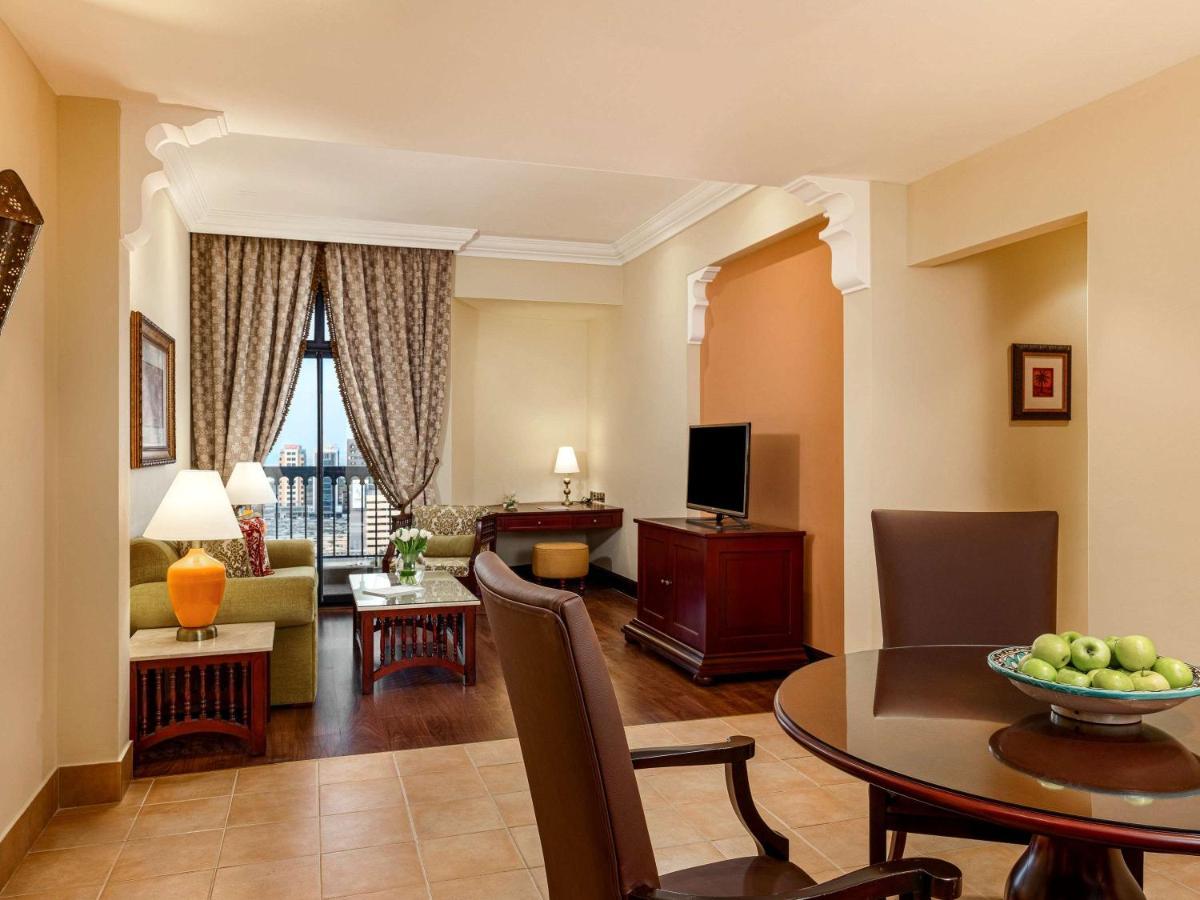 מנאמה Mercure Grand Hotel Seef - All Suites מראה חיצוני תמונה