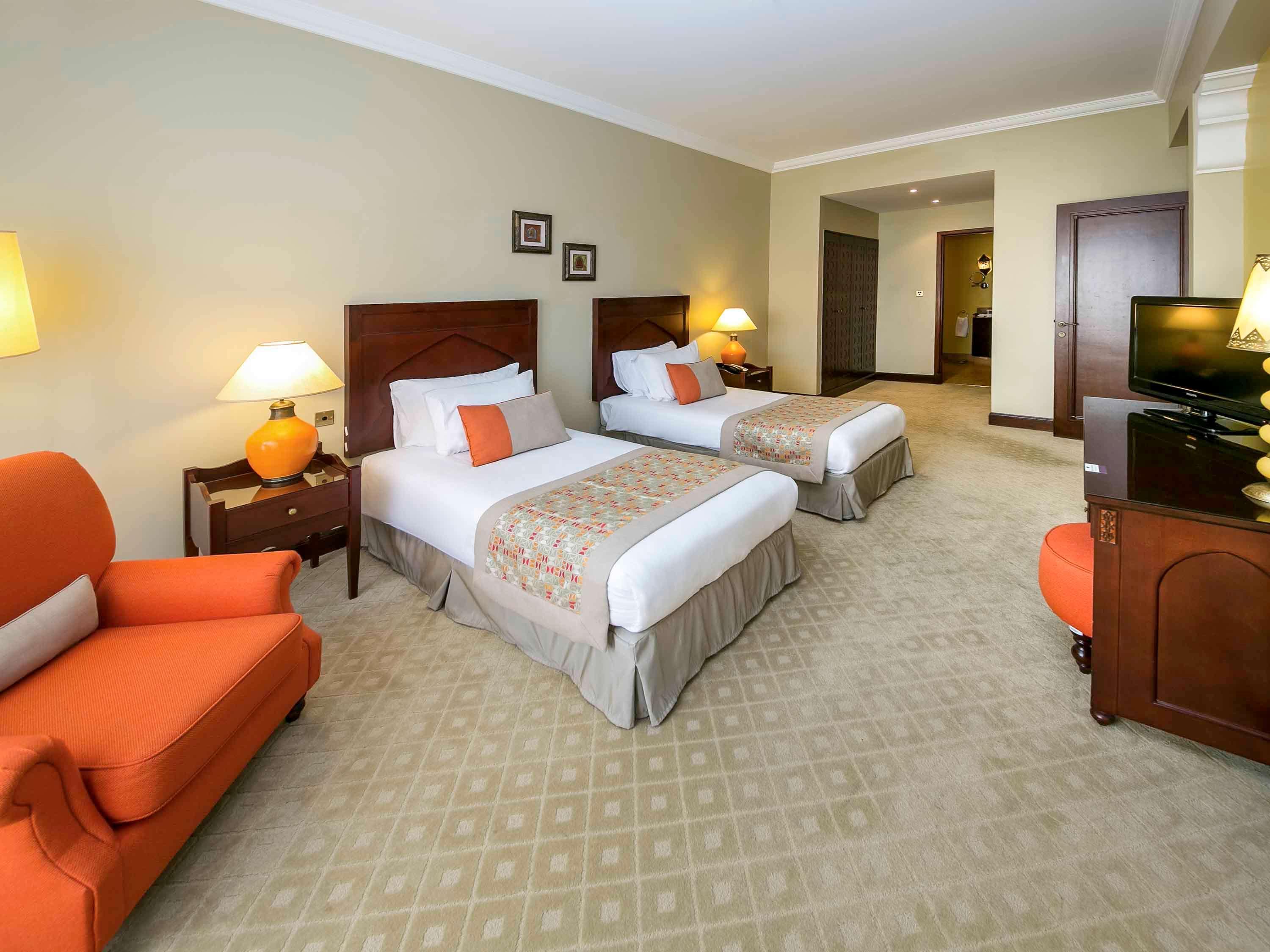 מנאמה Mercure Grand Hotel Seef - All Suites מראה חיצוני תמונה