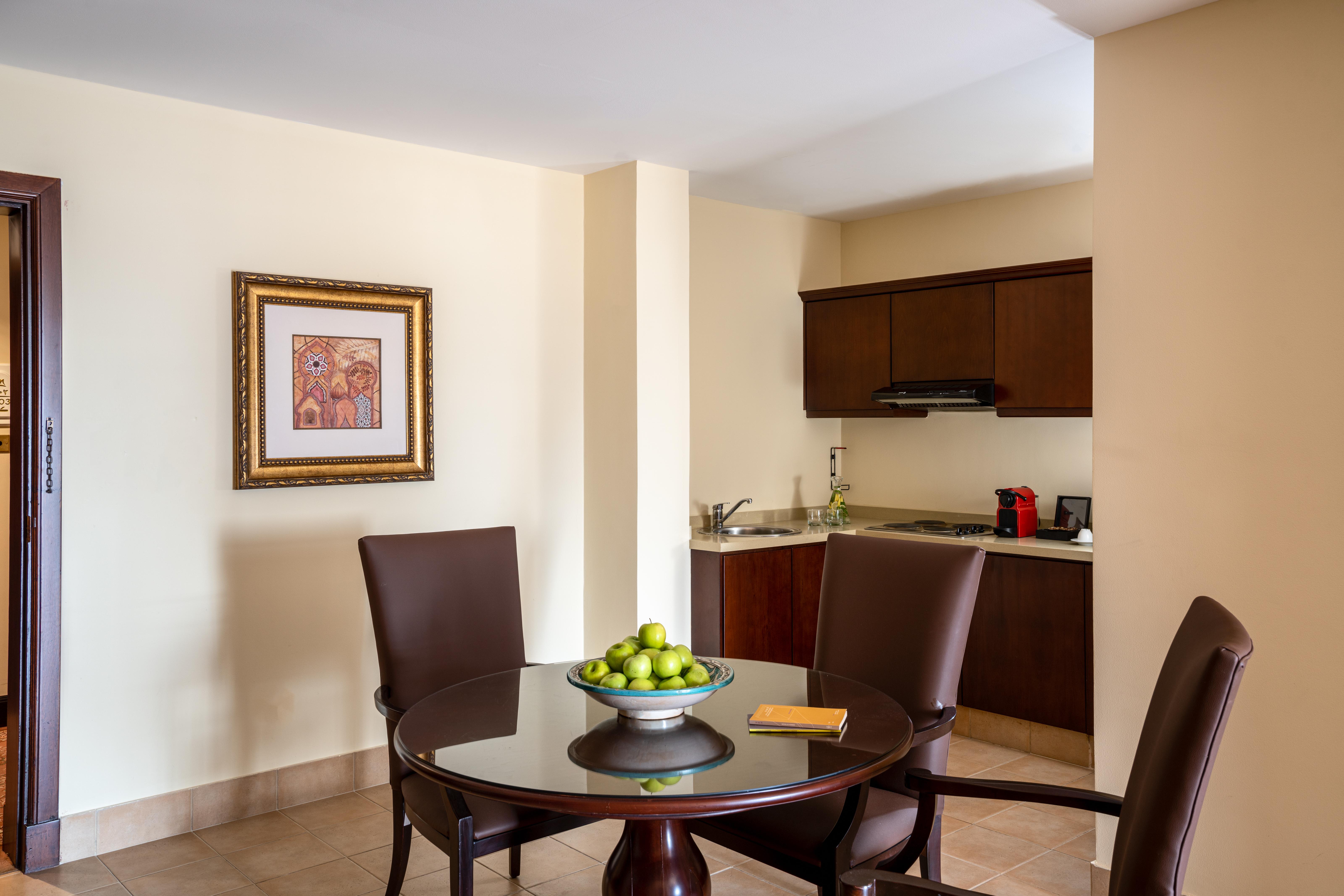 מנאמה Mercure Grand Hotel Seef - All Suites מראה חיצוני תמונה