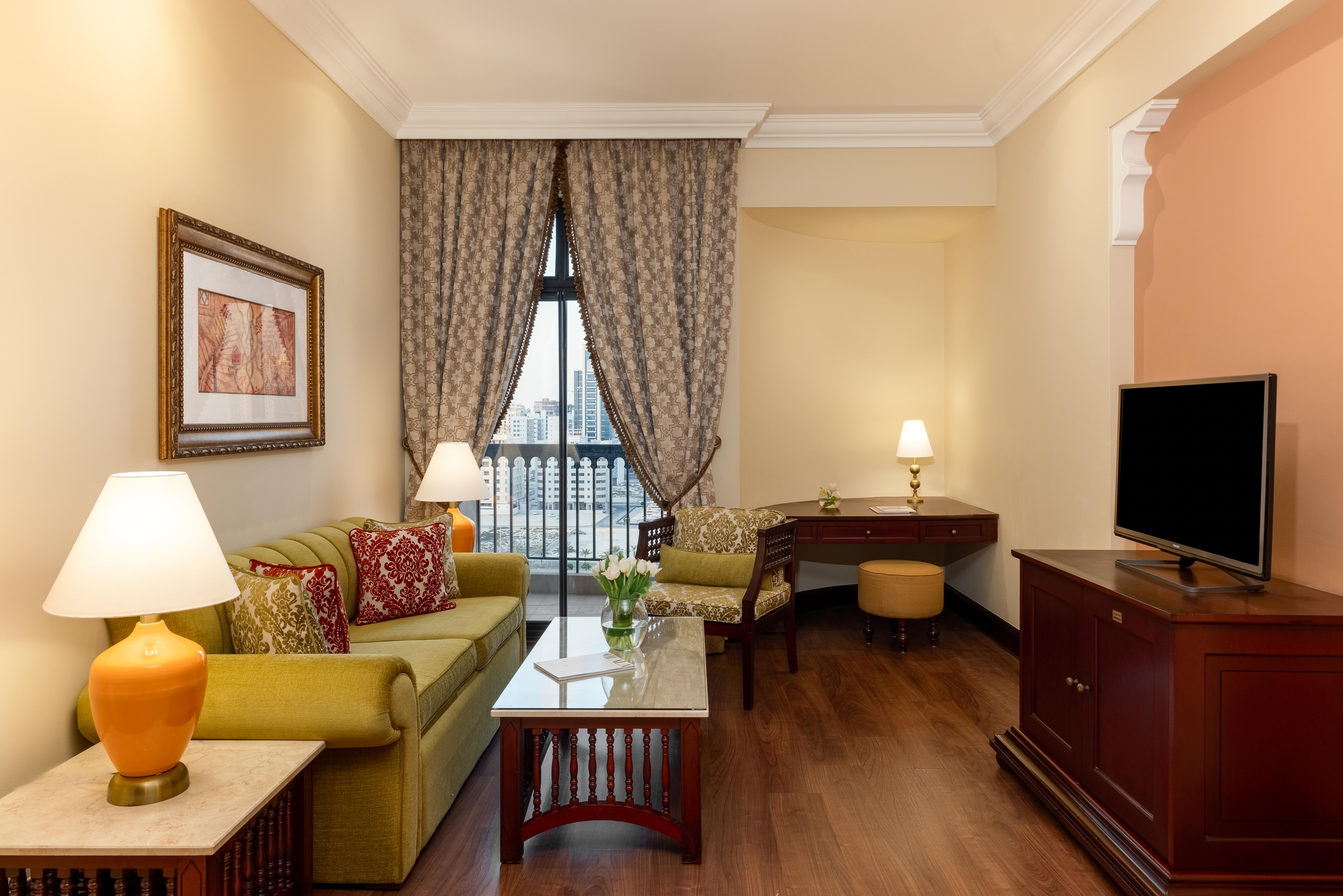 מנאמה Mercure Grand Hotel Seef - All Suites מראה חיצוני תמונה