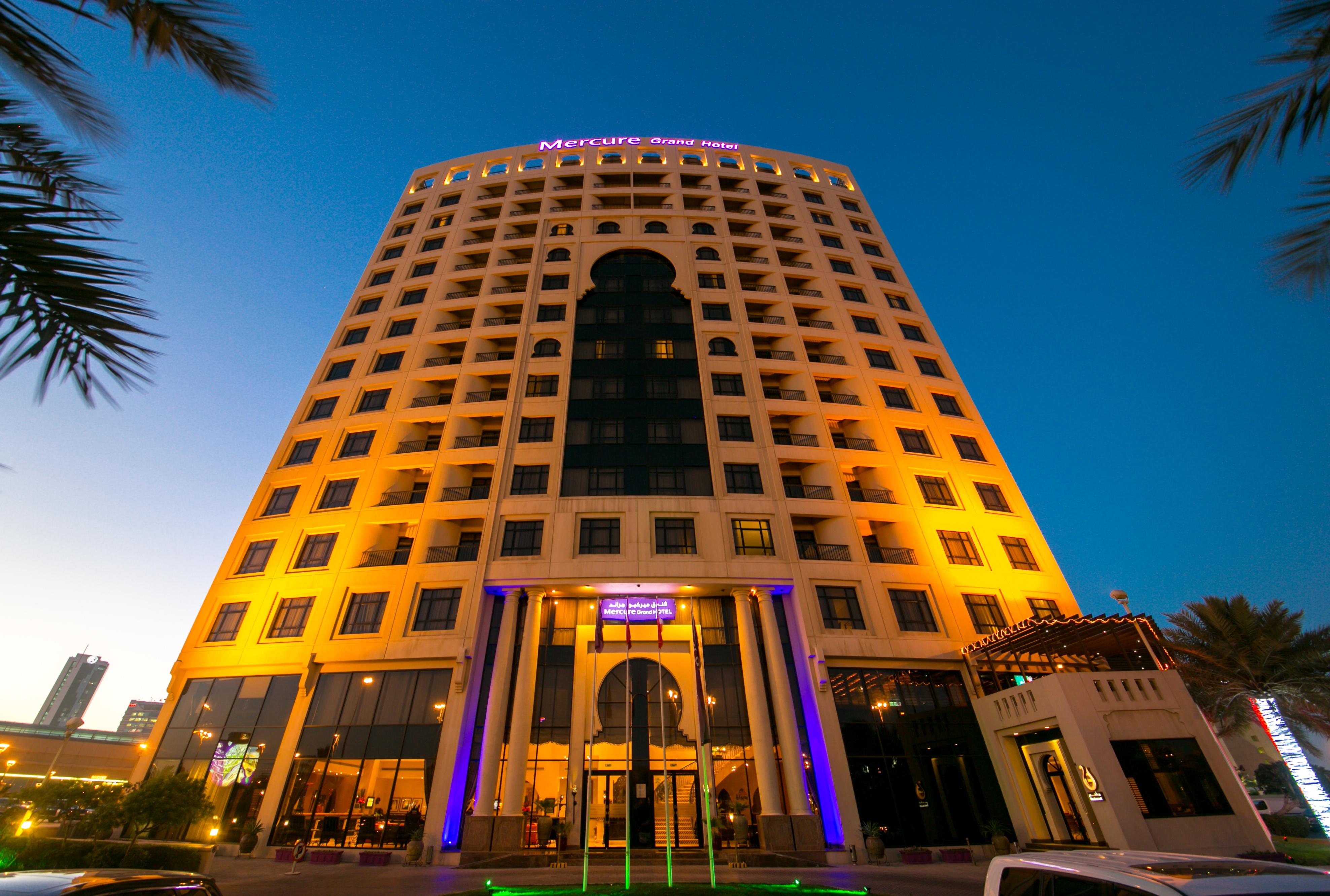 מנאמה Mercure Grand Hotel Seef - All Suites מראה חיצוני תמונה
