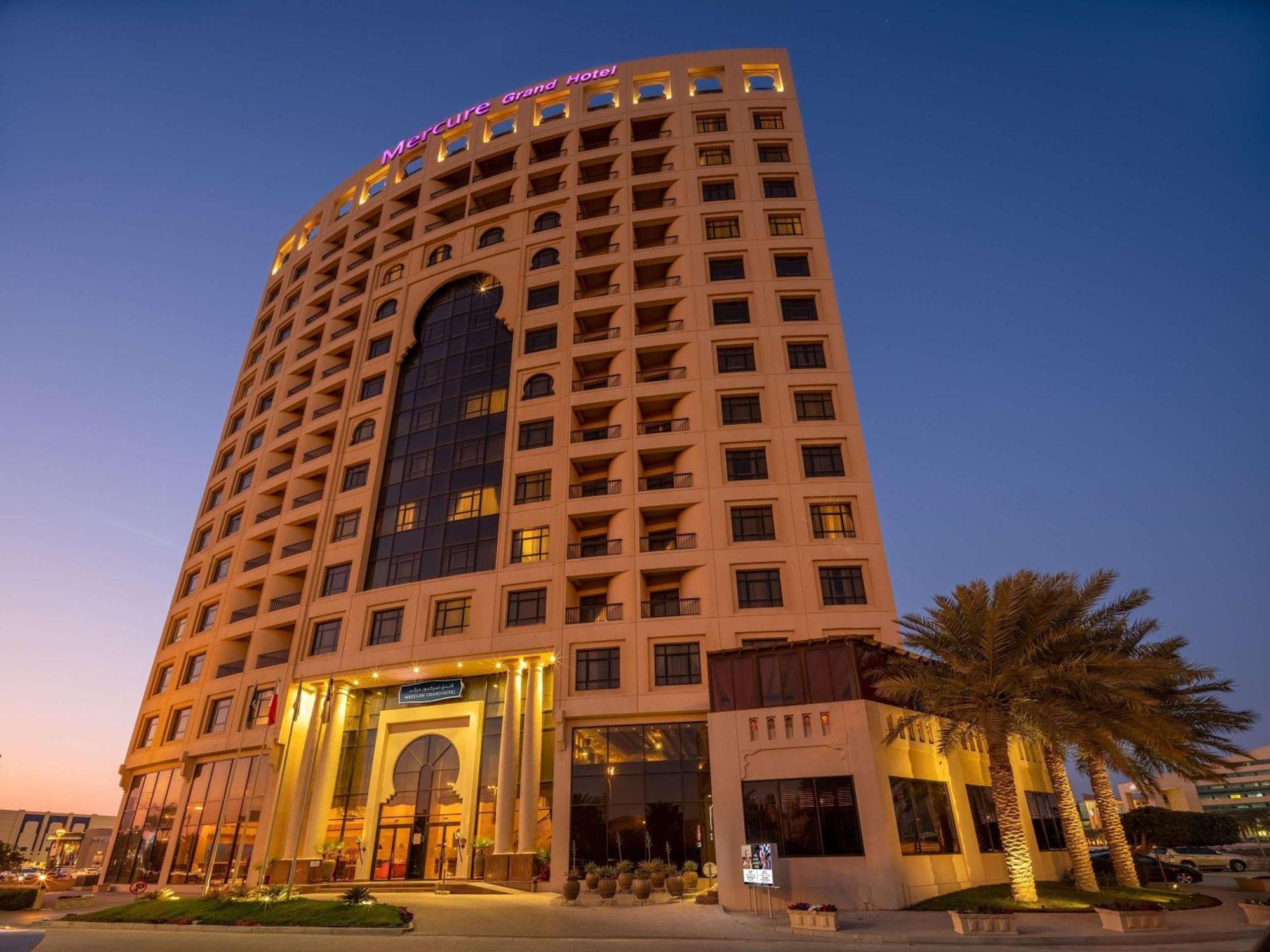 מנאמה Mercure Grand Hotel Seef - All Suites מראה חיצוני תמונה