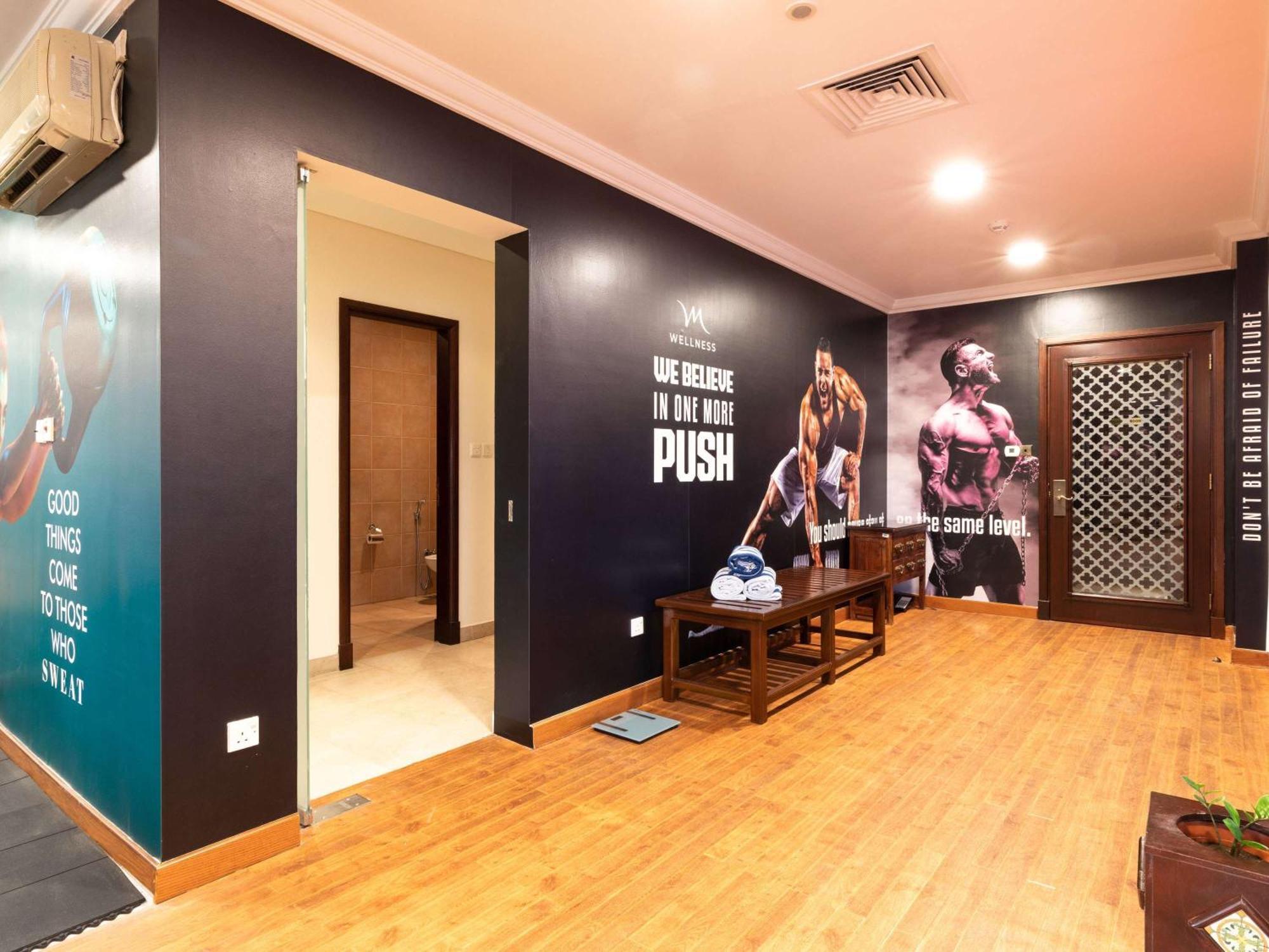 מנאמה Mercure Grand Hotel Seef - All Suites מראה חיצוני תמונה