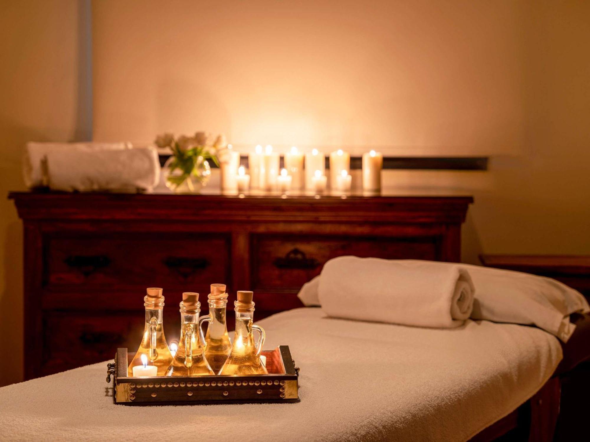 מנאמה Mercure Grand Hotel Seef - All Suites מראה חיצוני תמונה